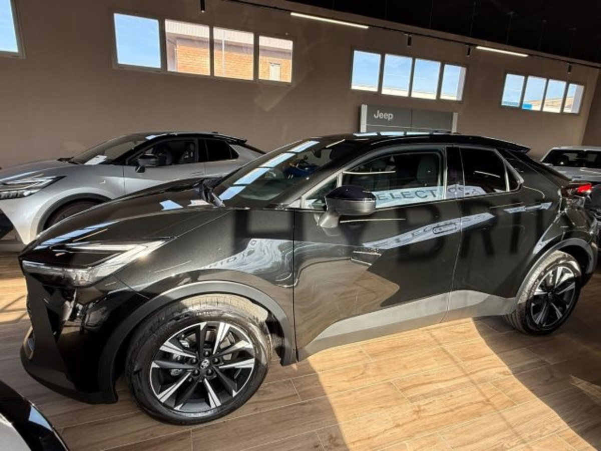 Toyota Toyota C-HR 2.0 phev Trend fwd e-cvt