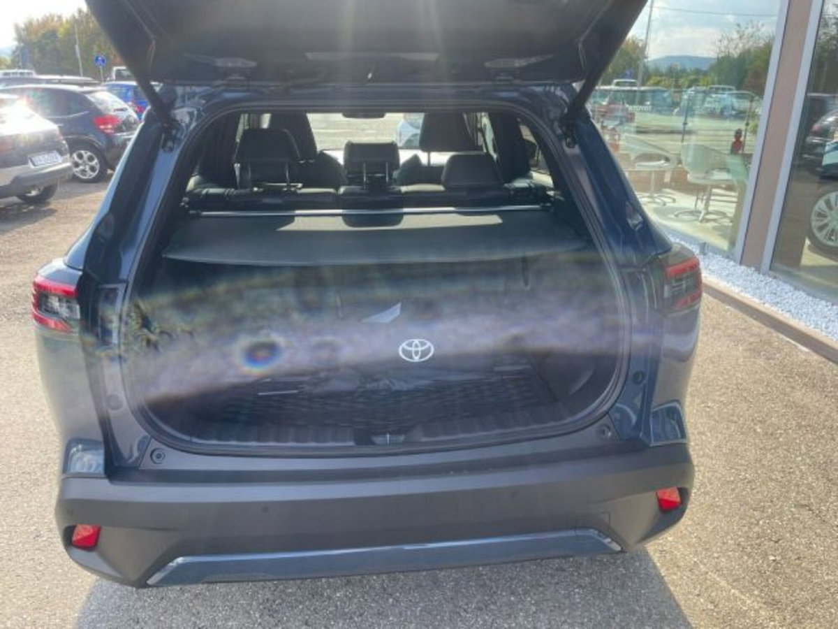 Toyota Corolla Cross 1.8h Corolla fwd 140cv e-cvt (12)