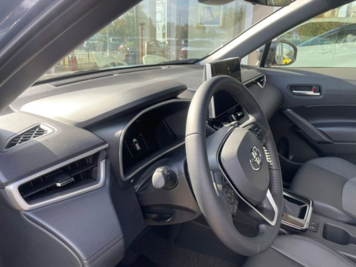 Toyota Corolla Cross 1.8h Corolla fwd 140cv e-cvt (14)