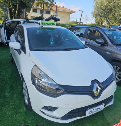 Renault Clio 1.2 75CV 5 porte Life usata