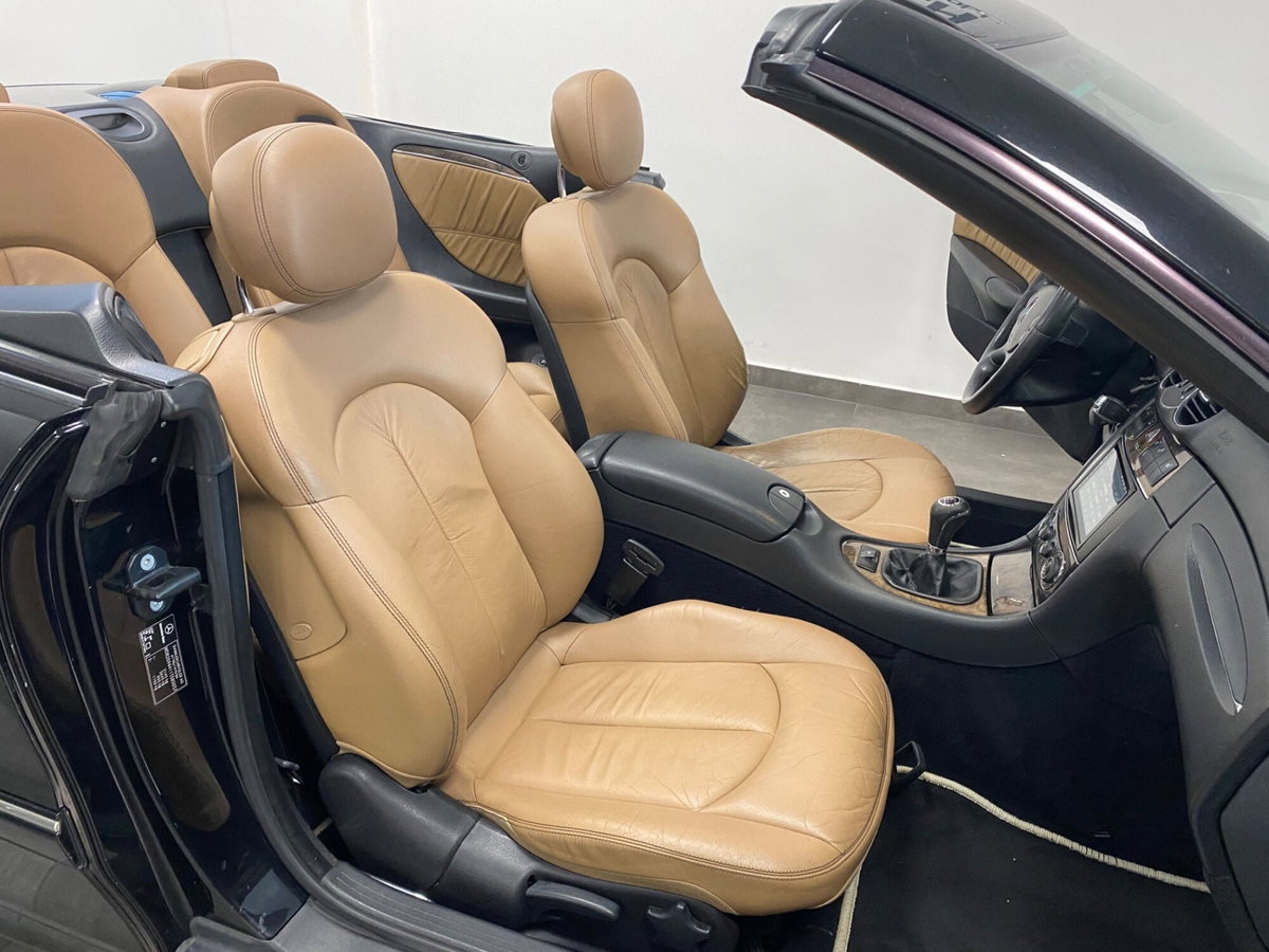 Mercedes-Benz CLK 200 Kompr. cat Cabrio Avantgarde (9)