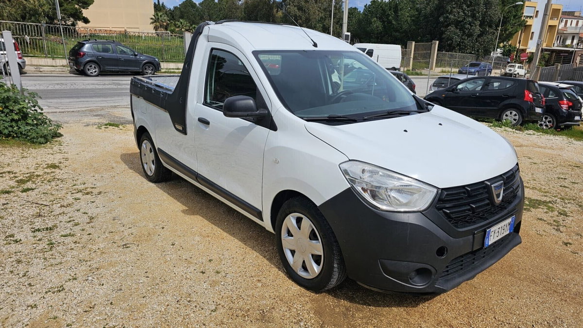Dacia Dokker 1.5 dCi 8V 90CV Start&Stop Essential (12)
