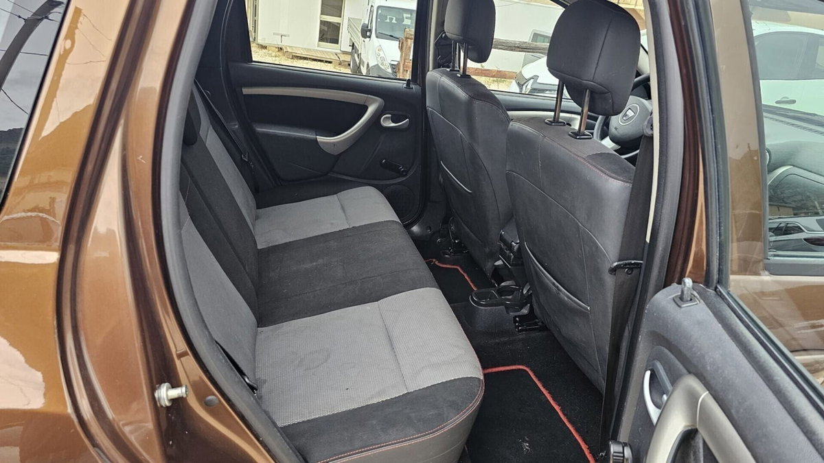 Dacia Duster 1.5 dCi 110CV 4x2 Lauréate N1 (12)