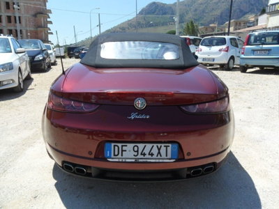 Alfa Romeo Spider 2.4 JTDm Exclusive (3)