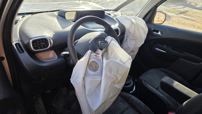 Citroen C3 Picasso 1.6 HDi 90 Exclusive Theatre (8)