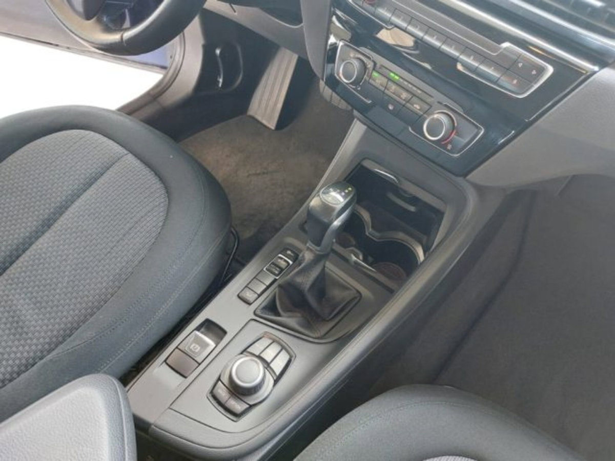 BMW X1 xDrive18d Sport (12)