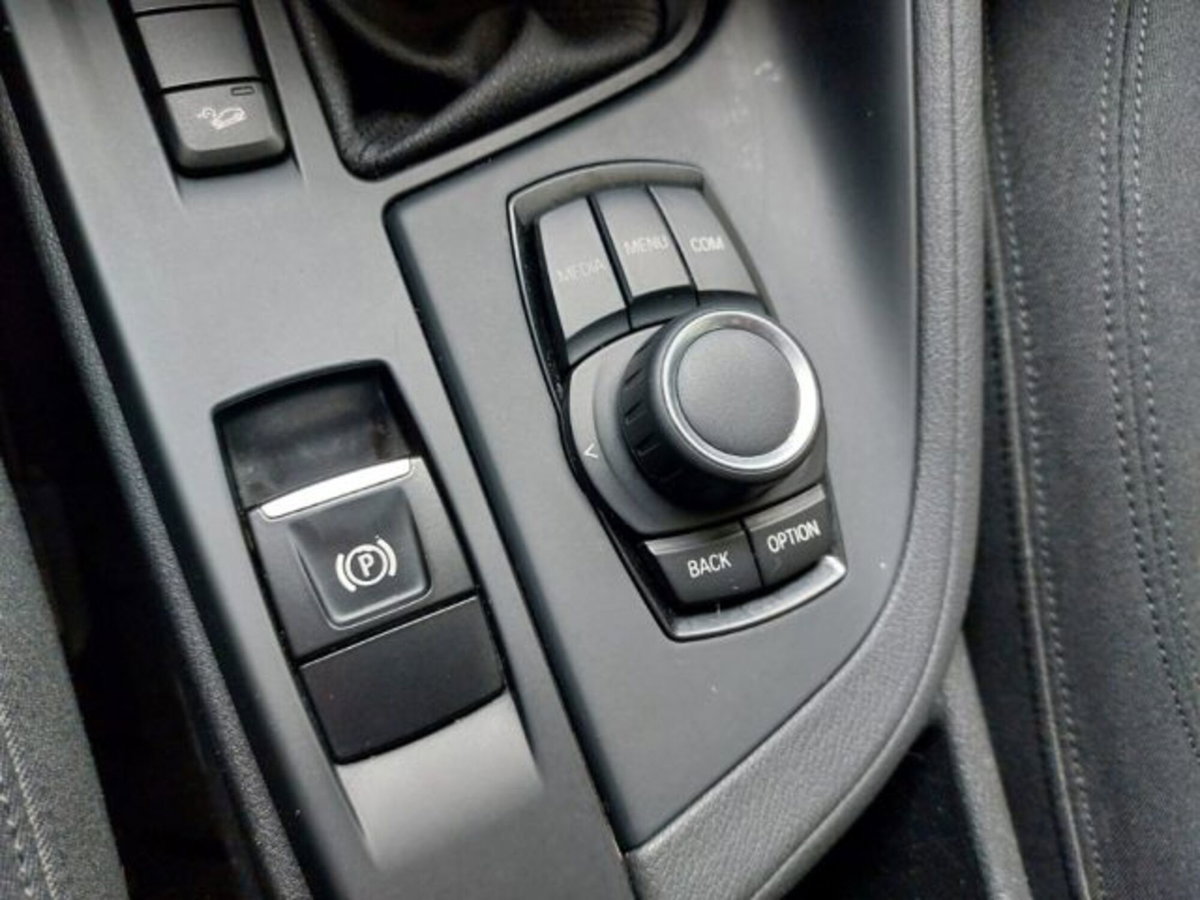 BMW X1 xDrive18d Sport (16)