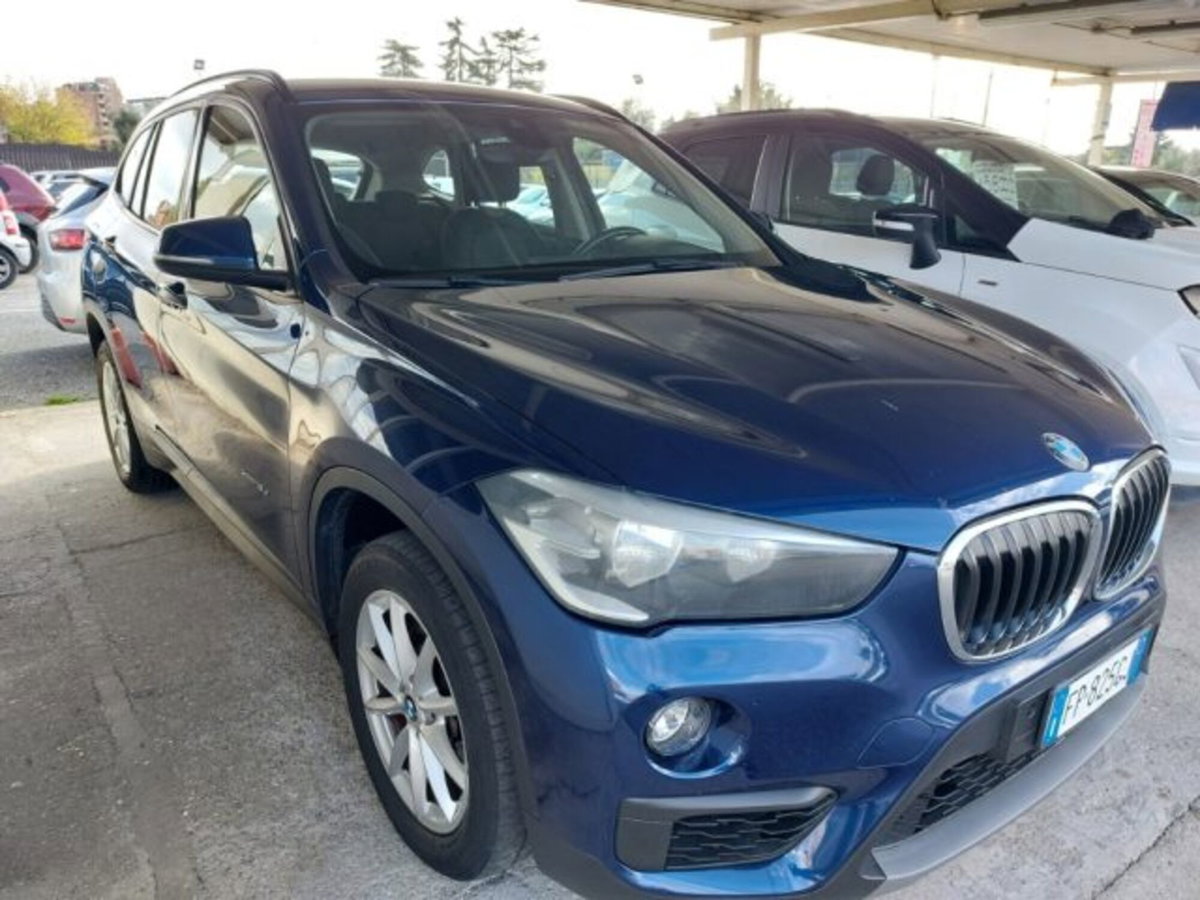 BMW X1 xDrive18d Sport (3)