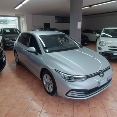 Volkswagen Golf 2.0 TDI SCR Life usata