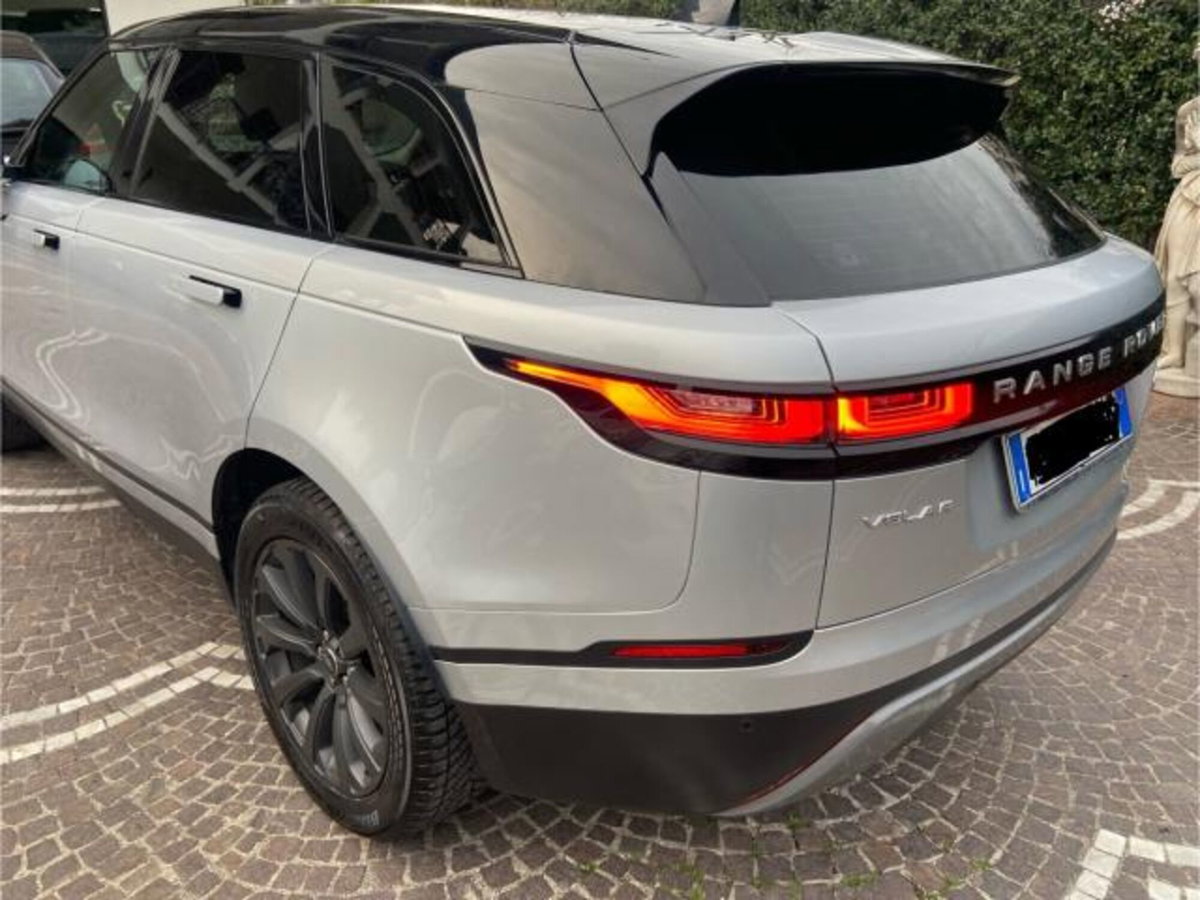 Land Rover Range Rover Velar 2.0D I4 180 CV R-Dynamic HSE (11)
