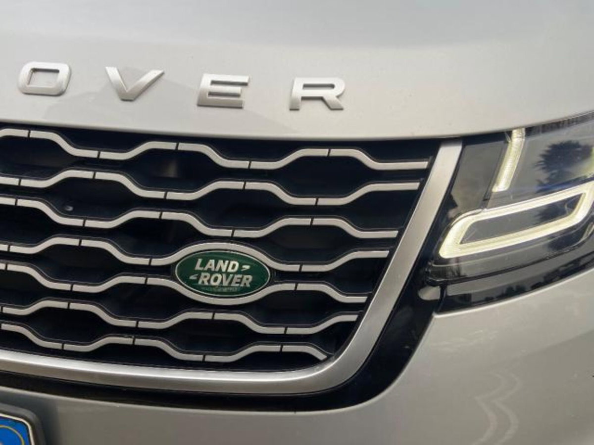 Land Rover Range Rover Velar 2.0D I4 180 CV R-Dynamic HSE (12)