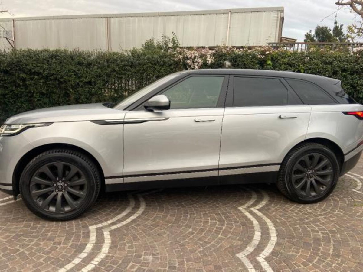 Land Rover Range Rover Velar 2.0D I4 180 CV R-Dynamic HSE (13)