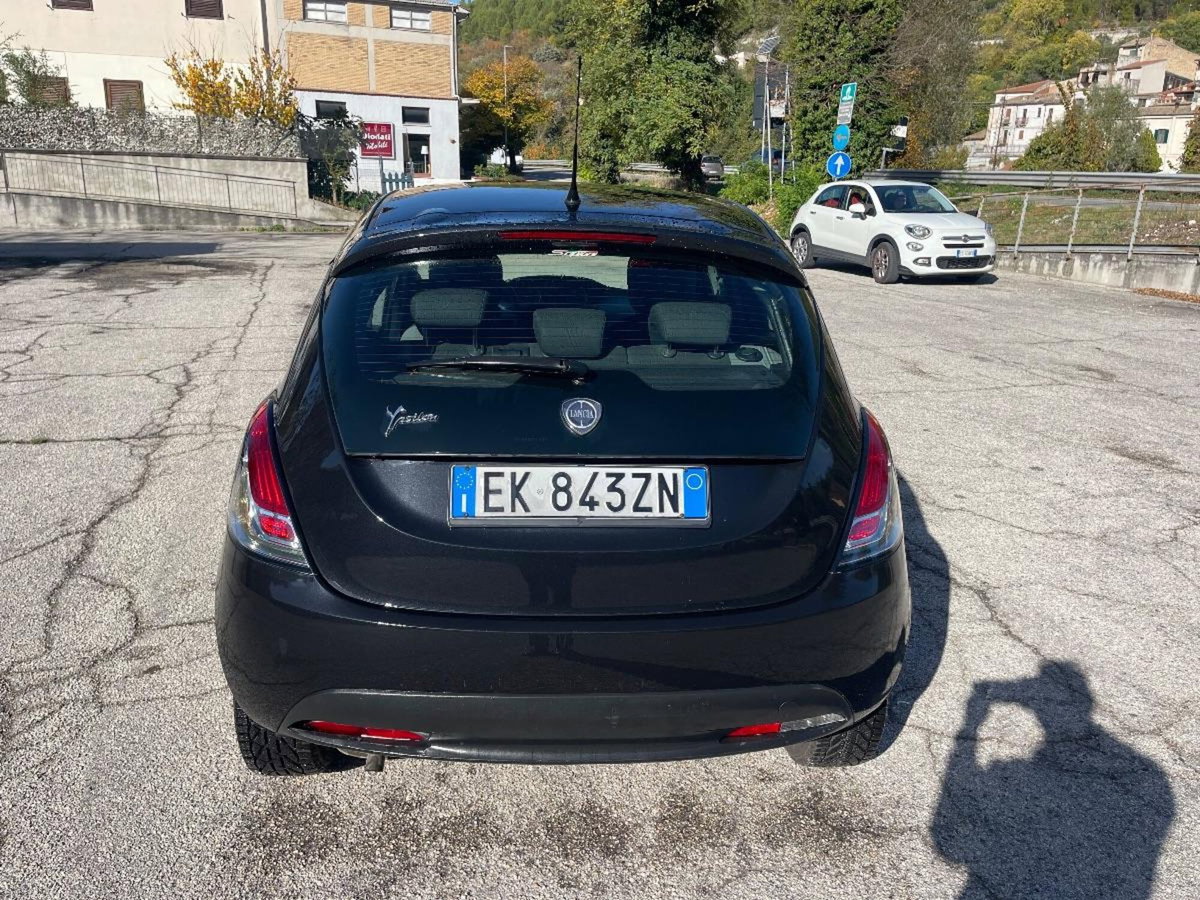 Lancia Ypsilon 1.2 69 CV 5 porte GPL Ecochic Platinum (6)