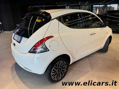 Lancia Ypsilon 1.0 FireFly 5 porte S&S Hybrid Gold Plus usata