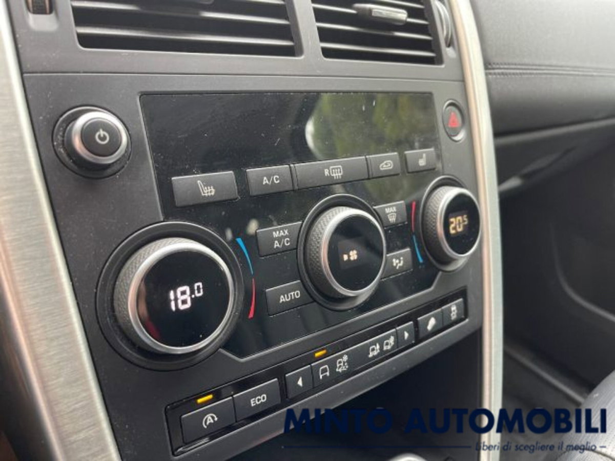 Land Rover Discovery Sport 2.0 TD4 180 CV Pure (16)