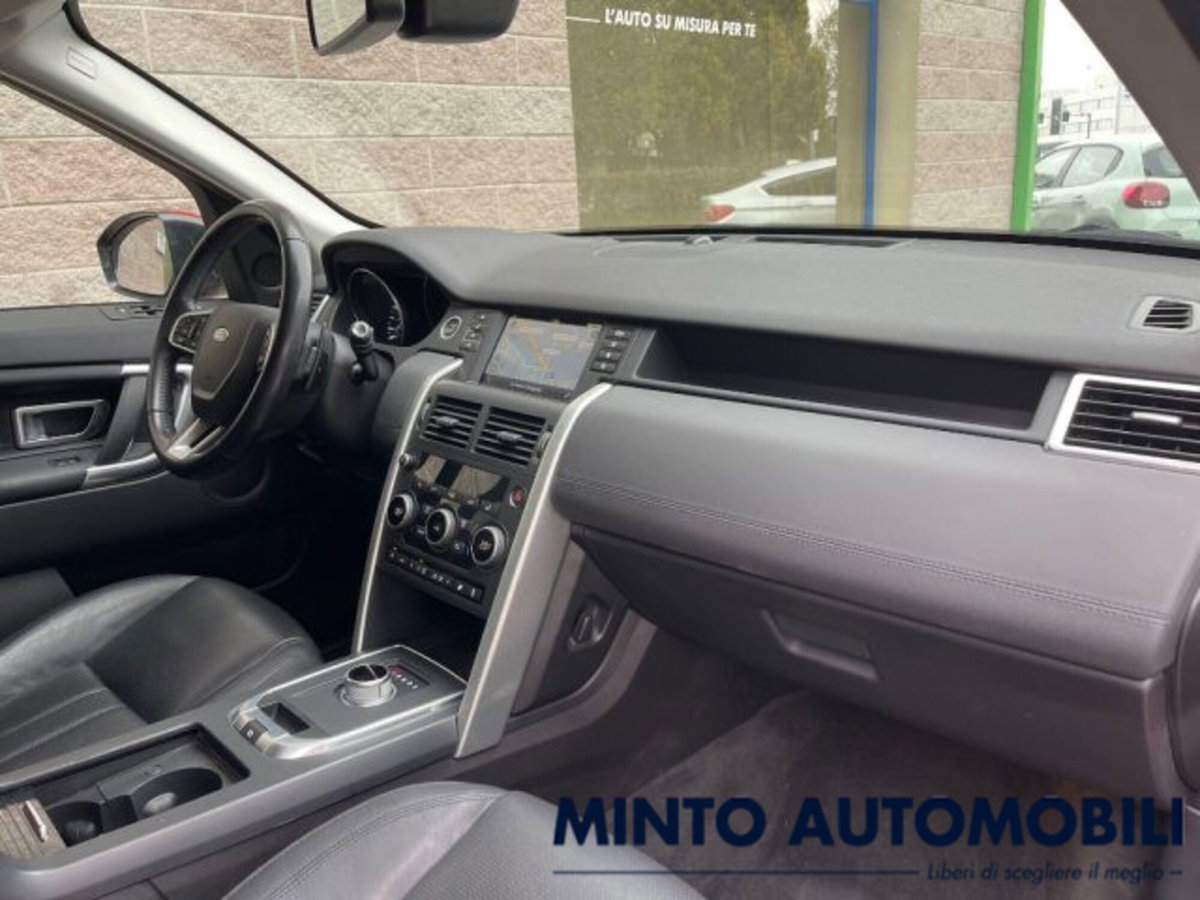 Land Rover Discovery Sport 2.0 TD4 180 CV Pure (9)
