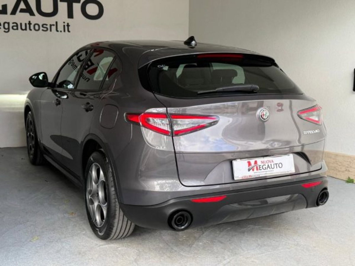 Alfa Romeo Stelvio Stelvio 2.2 Turbodiesel 160 CV AT8 RWD Sprint