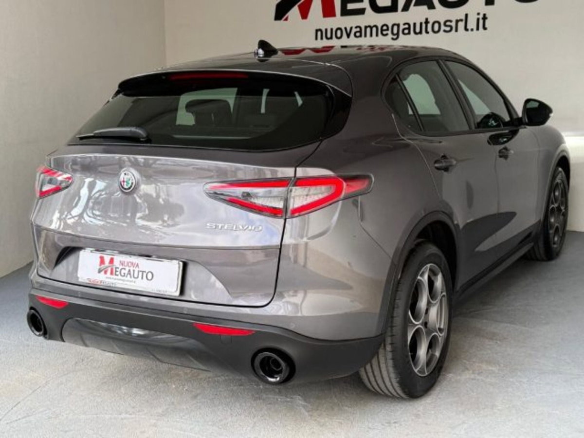Alfa Romeo Stelvio Stelvio 2.2 Turbodiesel 160 CV AT8 RWD Sprint (3)