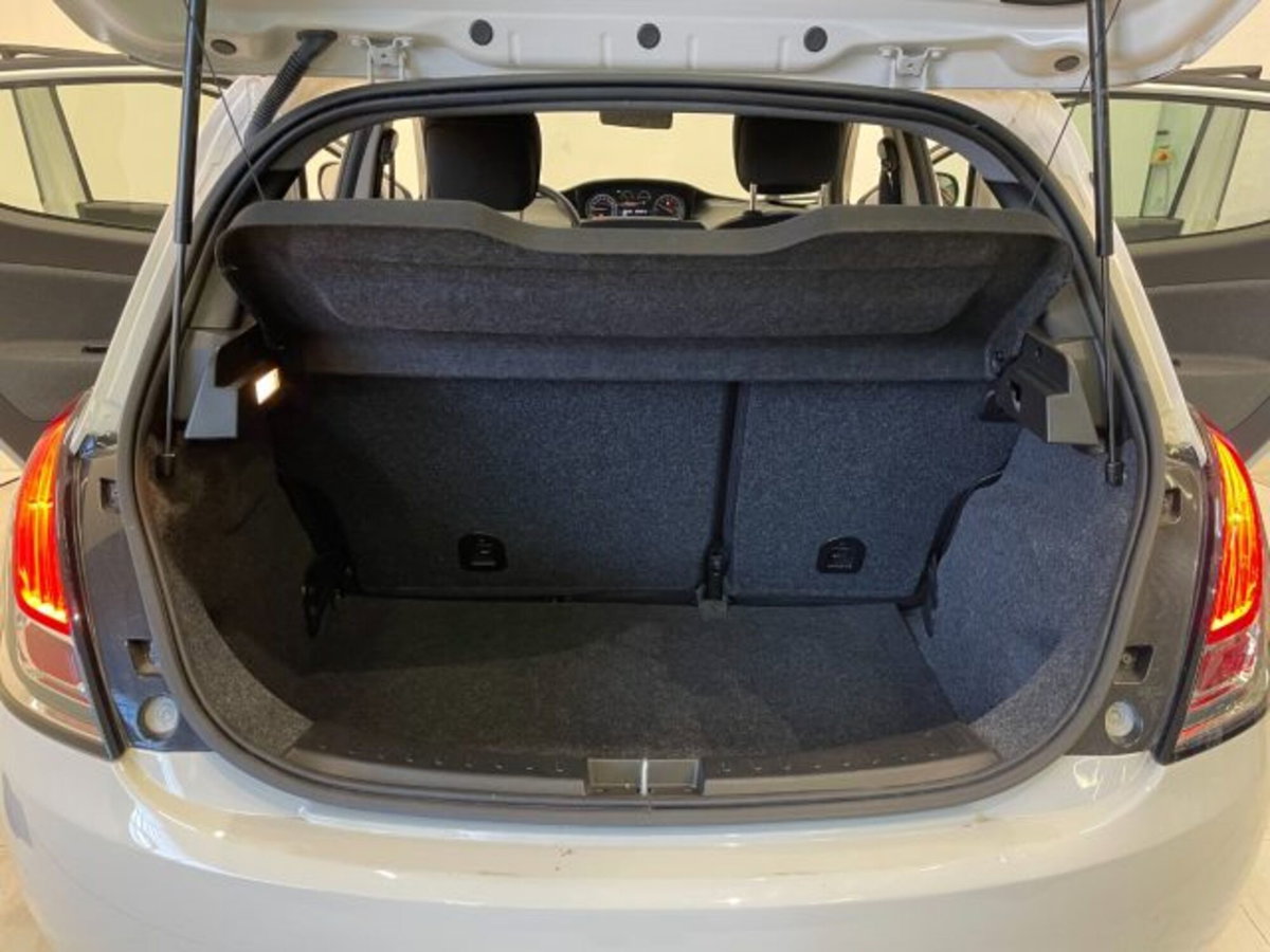 Lancia Ypsilon 1.0 FireFly 5 porte S&S Hybrid Ecochic Silver (12)