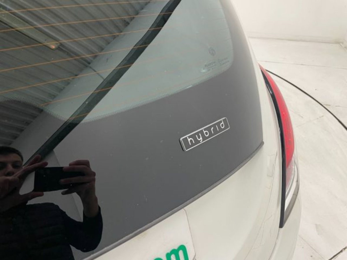 Lancia Ypsilon 1.0 FireFly 5 porte S&S Hybrid Ecochic Silver (14)