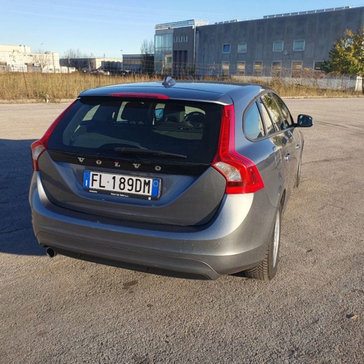Volvo V60 D2 Geartronic Business (5)