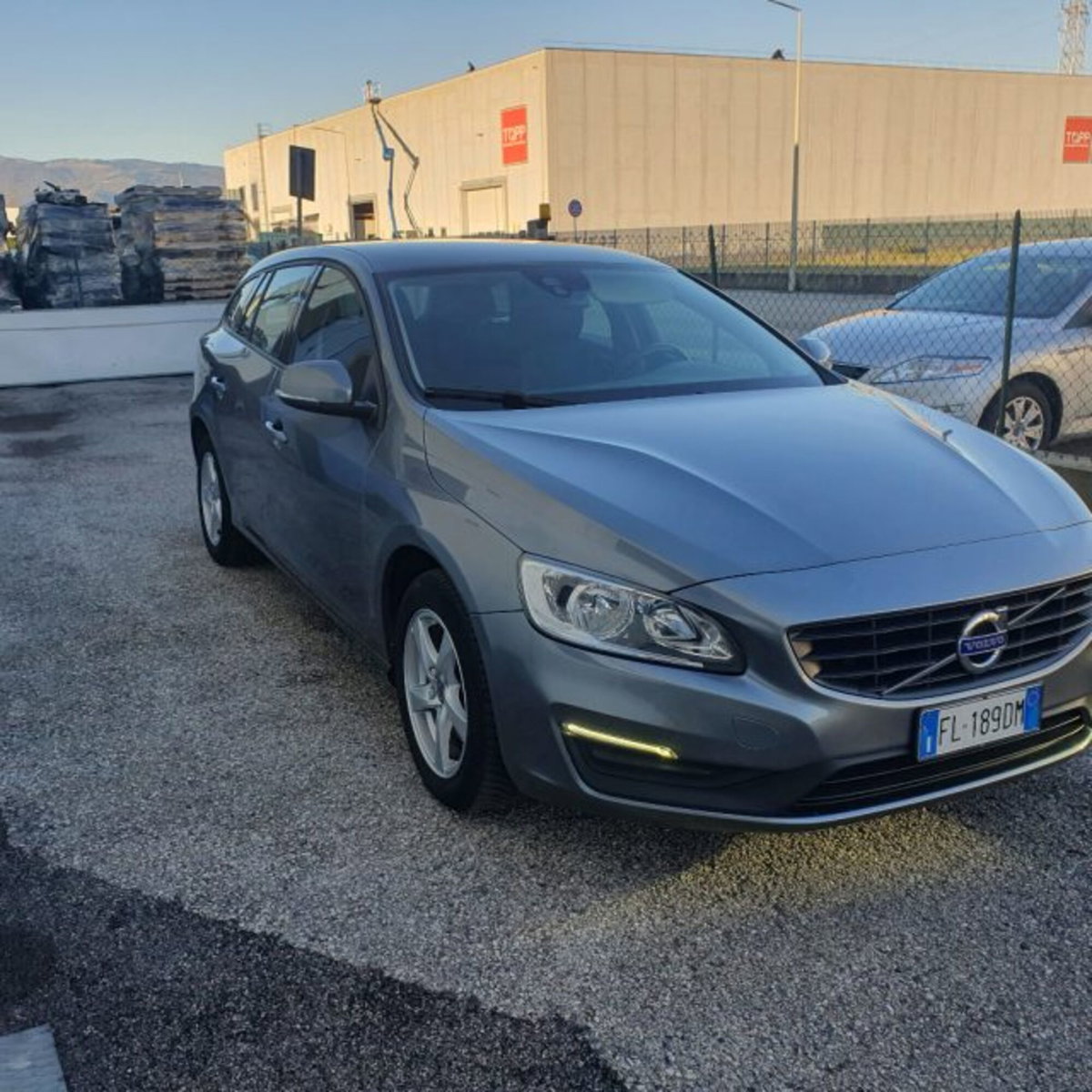 Volvo V60 D2 Geartronic Business (6)