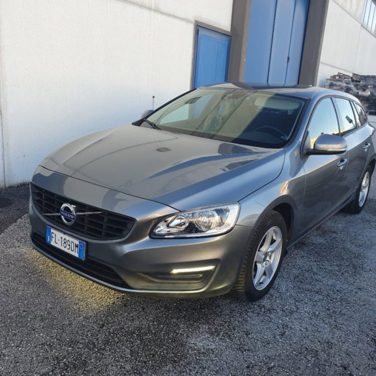 Volvo V60 D2 Geartronic Business (7)