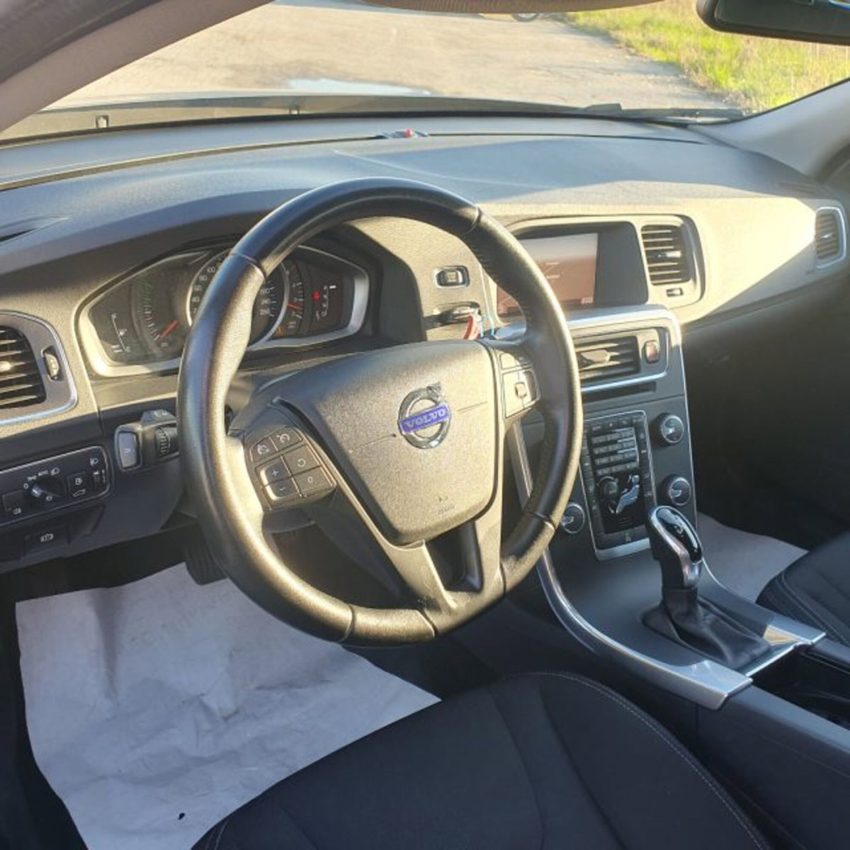 Volvo V60 D2 Geartronic Business (8)