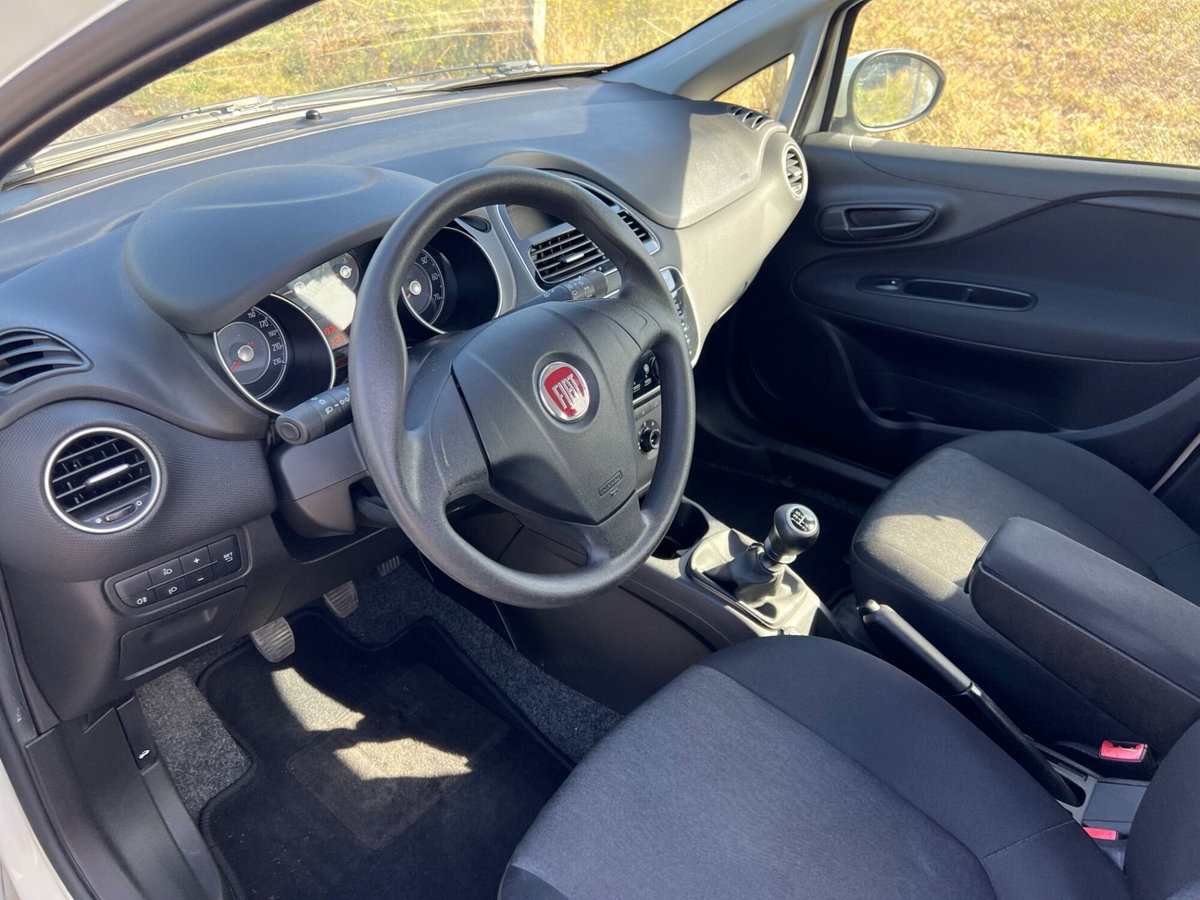 Fiat Punto 1.4 8V 5 porte Natural Power Street (11)