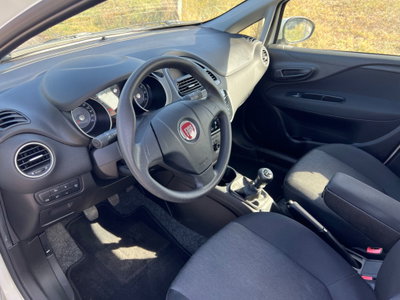Fiat Punto 1.4 8V 5 porte Natural Power Street (11)