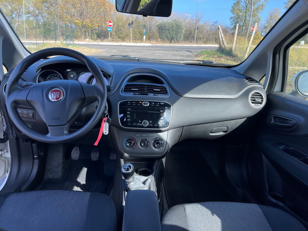Fiat Punto 1.4 8V 5 porte Natural Power Street (15)
