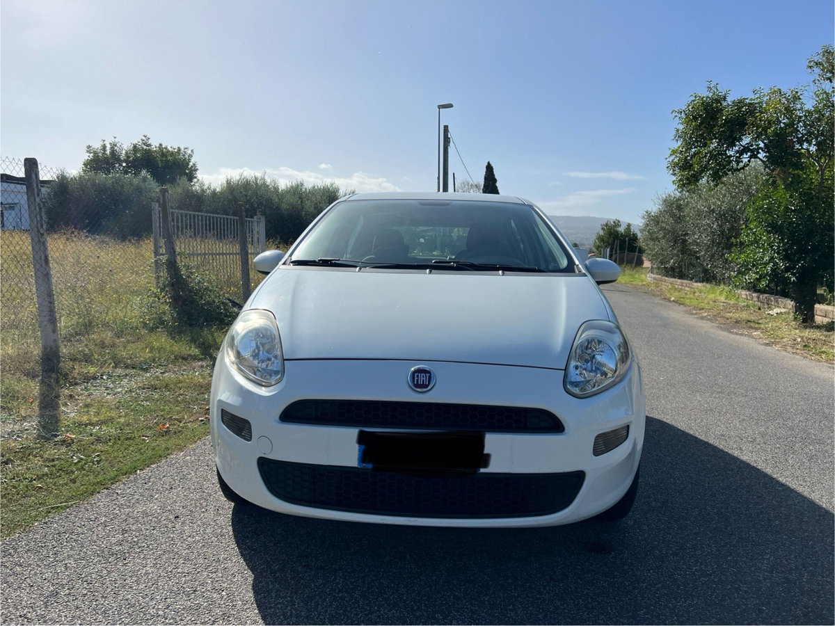 Fiat Punto 1.4 8V 5 porte Natural Power Street (2)