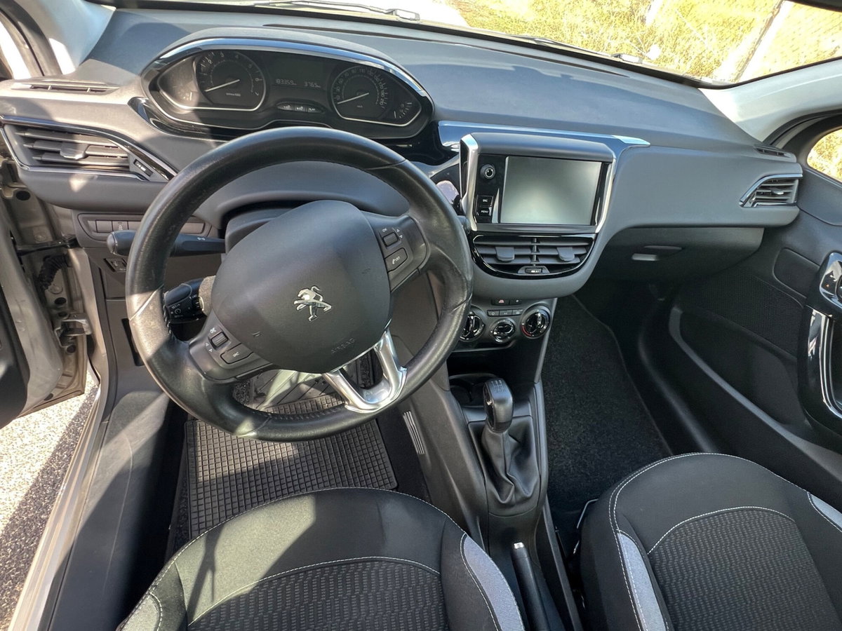 Peugeot 208 82 5 porte Active (15)