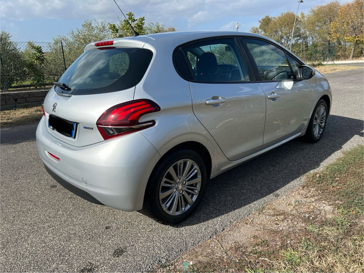 Peugeot 208 82 5 porte Active (4)