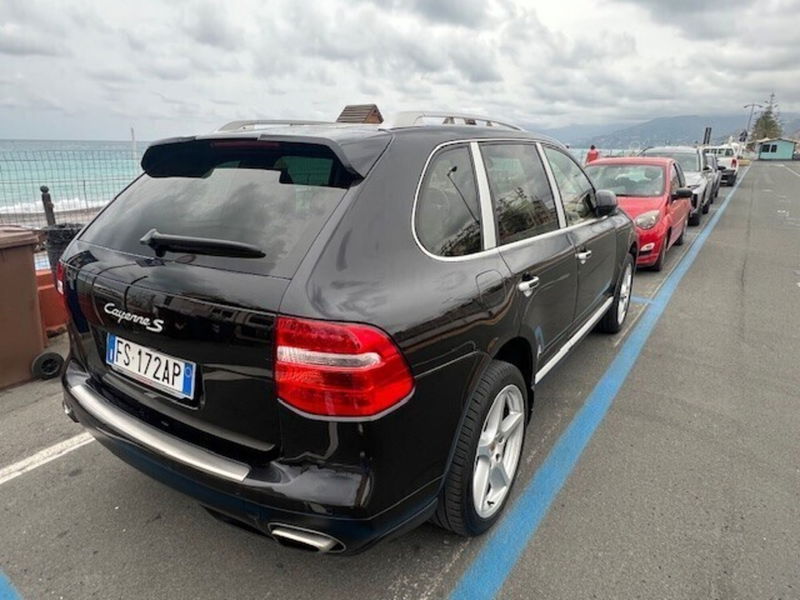 Porsche Cayenne 4.8 S