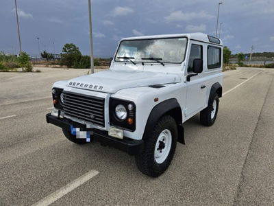 Land Rover Defender 90 2.2 TD4 Station Wagon N1 usata