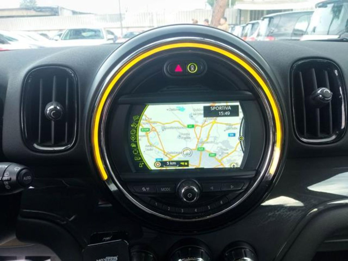 MINI Mini Countryman 2.0 Cooper D Business Countryman (17)