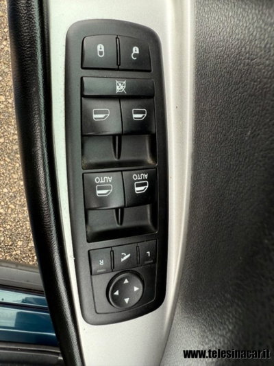 Fiat Freemont 2.0 Mjt 170 CV 4x4 Automatica Lounge (16)