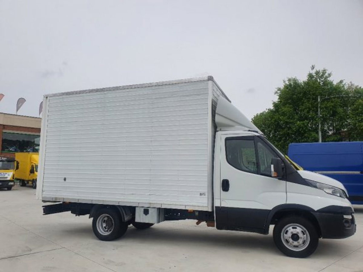 Iveco Daily Telaio 35C13 2.3 HPT PLM-RG Cabinato