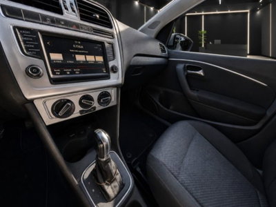 Volkswagen Polo 1.4 TDI 90 CV DSG 5p. Highline BlueMotion Technology (5)