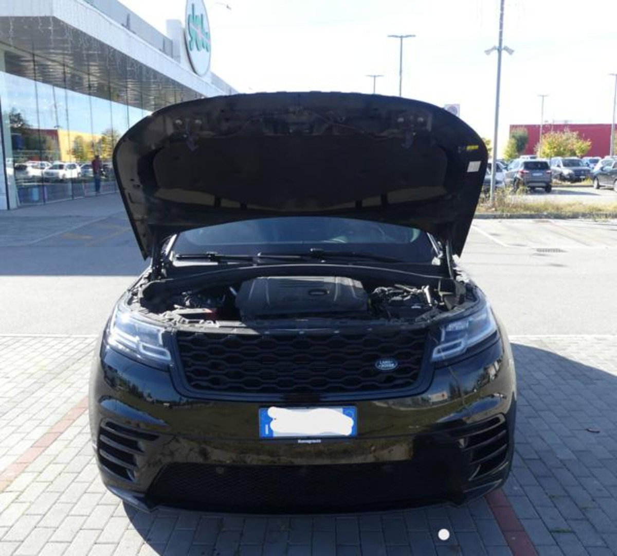 Land Rover Range Rover Velar 2.0D I4 180 CV R-Dynamic SE (16)