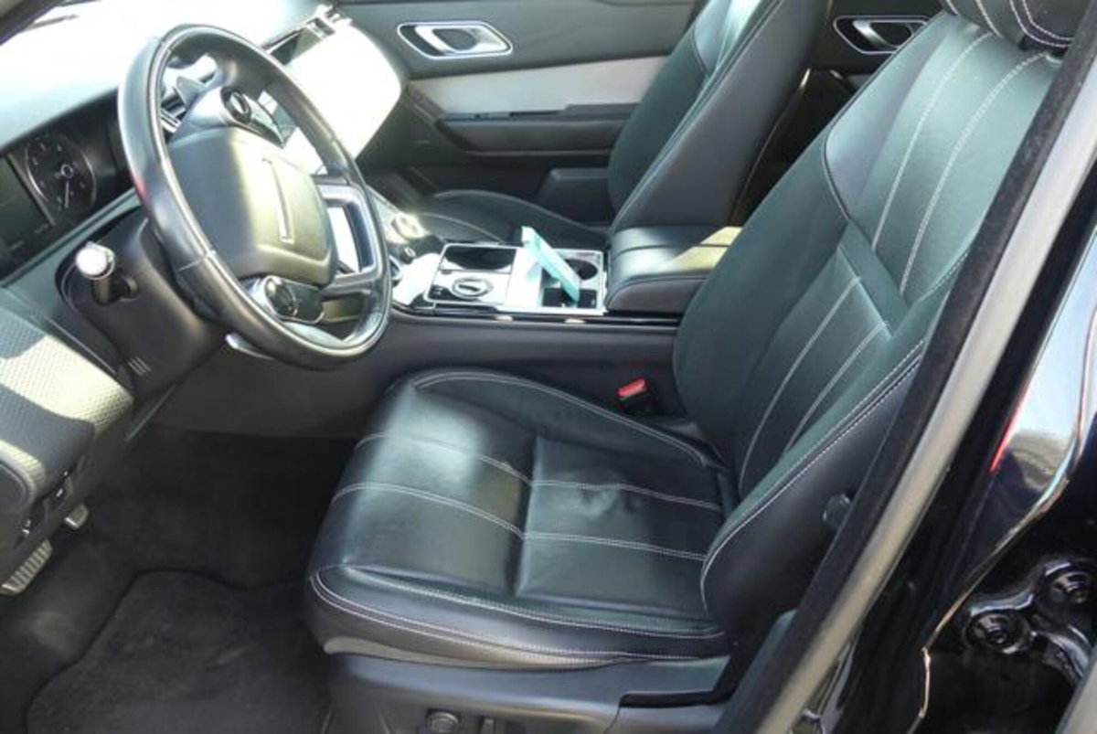 Land Rover Range Rover Velar 2.0D I4 180 CV R-Dynamic SE (19)
