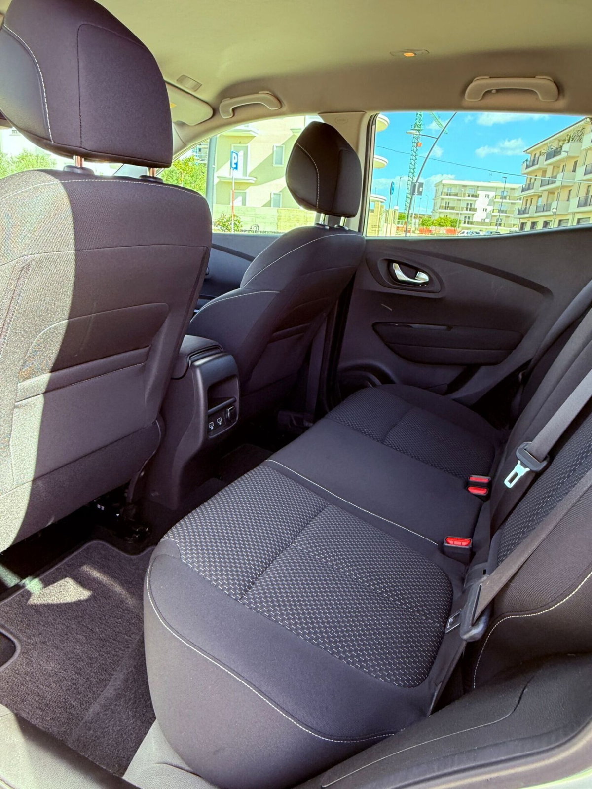 Renault Kadjar dCi 8V 115CV EDC Equilibre (17)