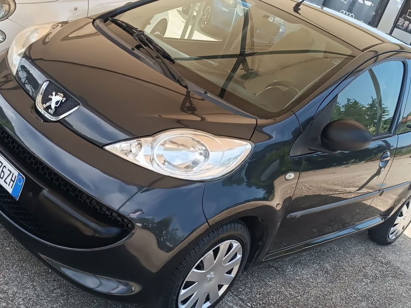 Peugeot 107 68CV 5p. Sweet Years