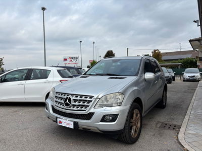 Mercedes-Benz Classe ML 300 CDI BlueEFFICIENCY Premium usata
