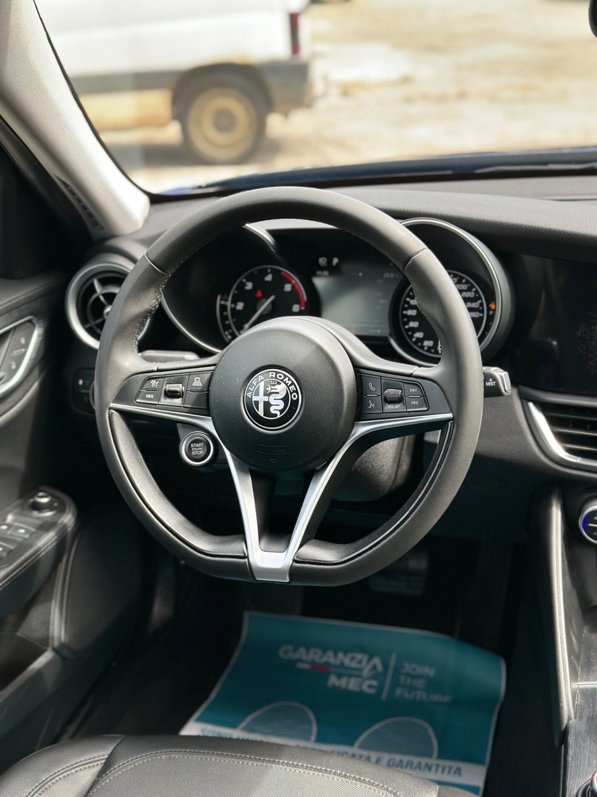 Alfa Romeo Giulia 2.2 Turbodiesel 180 CV AT8 AWD Q4 Executive (10)