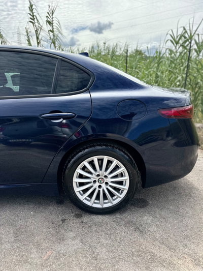 Alfa Romeo Giulia 2.2 Turbodiesel 180 CV AT8 AWD Q4 Executive (16)