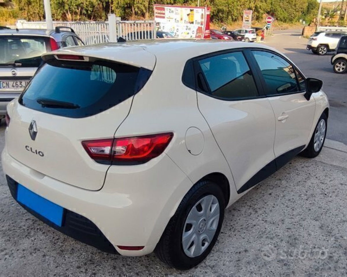 Renault Clio dCi 8V 75CV Start&Stop 5 porte Energy Life (8)
