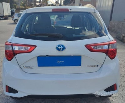 Toyota Yaris 1.5 Hybrid 5 porte Active (4)