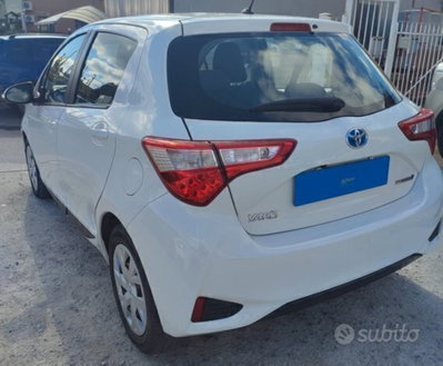 Toyota Yaris 1.5 Hybrid 5 porte Active (6)